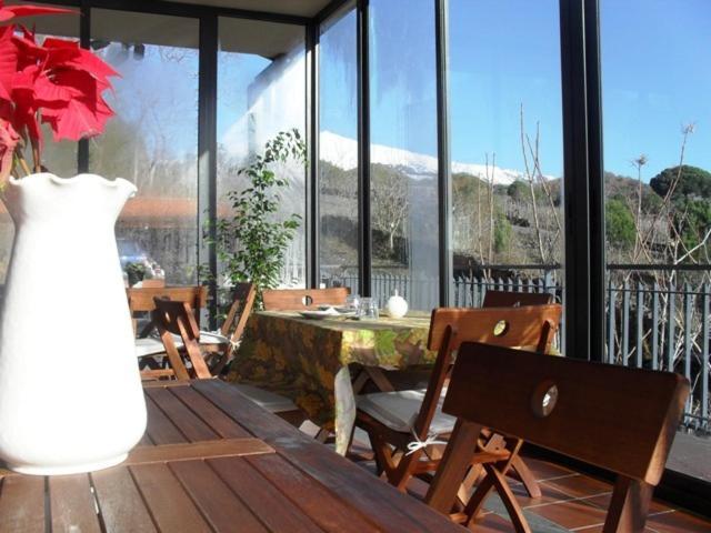 Etna Hut Bed & Breakfast Nicolosi Exterior foto