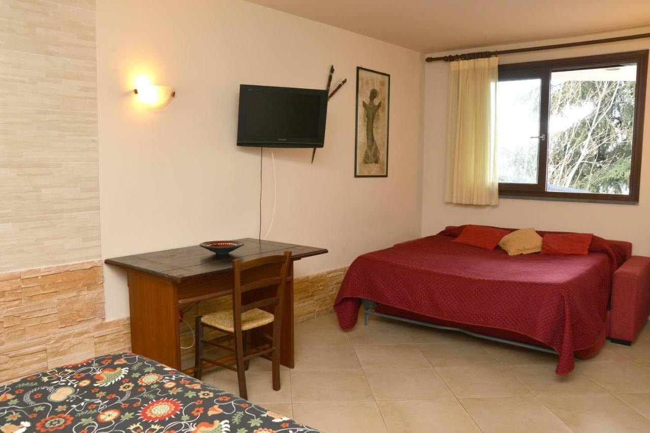 Etna Hut Bed & Breakfast Nicolosi Exterior foto